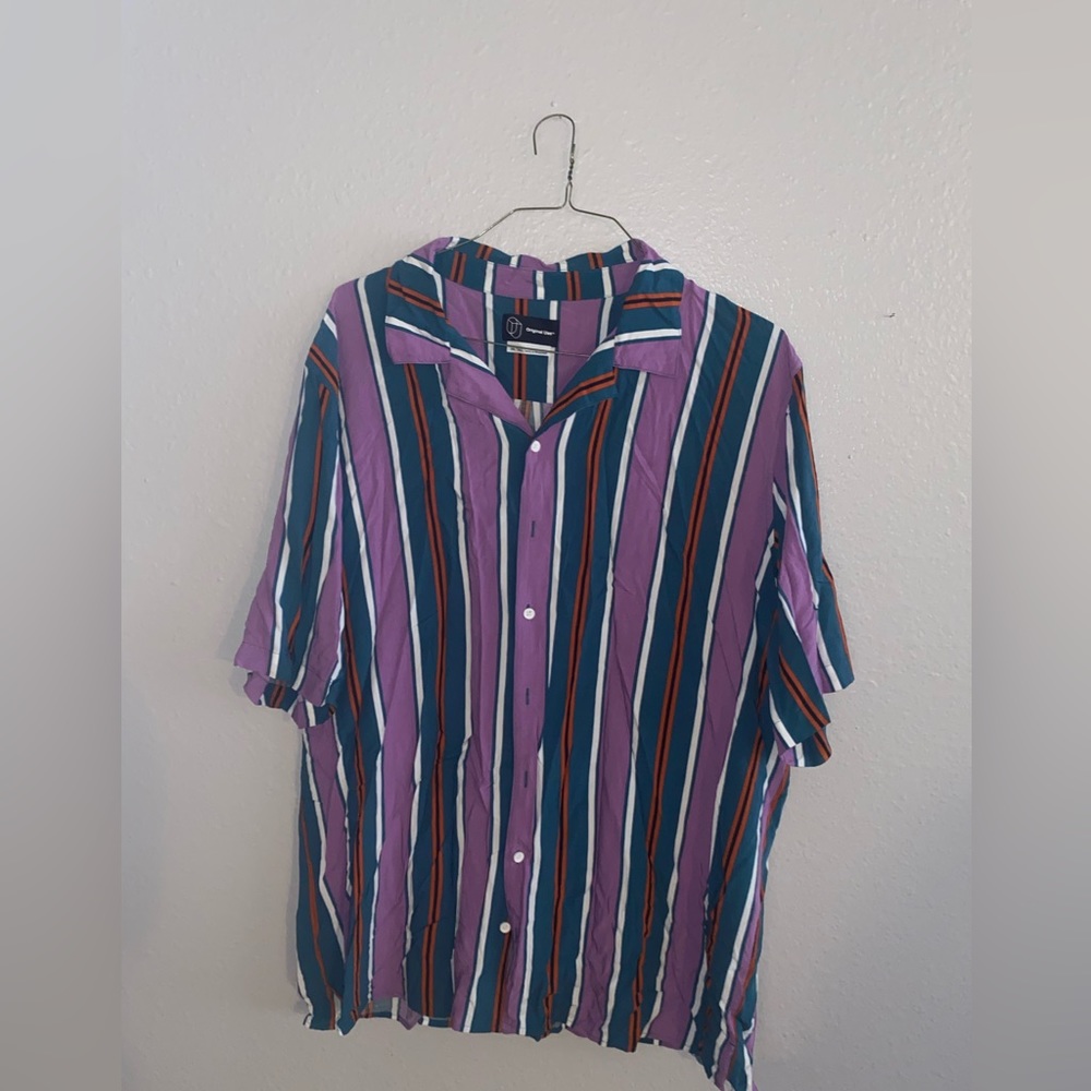 Men’s Casual Button Down